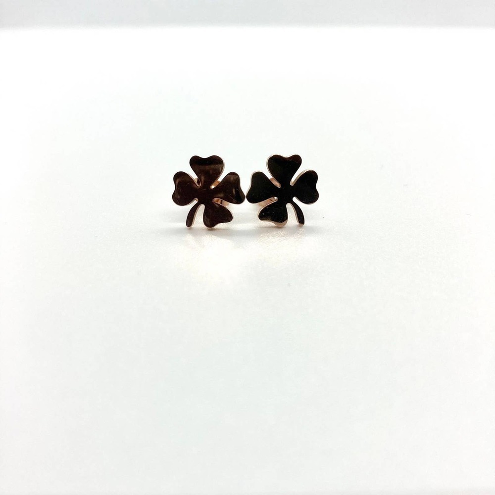 Rose Gold Four Leaf Clover Earring Pair - Picture 4 of 9